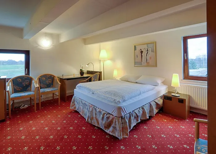 Hotel Dallgow 호텔